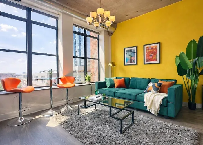 Apartment Spacious South Loop 2br Near Mccormick Place, Soldier Field & Downtown Chicago